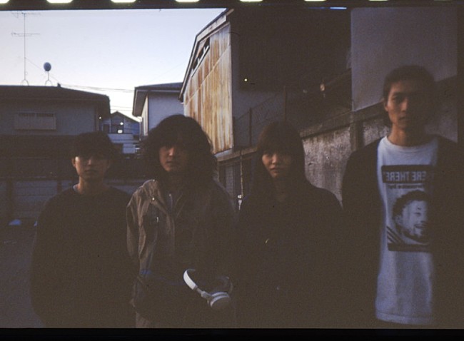 「No Buses、EP『1624』サプライズ配信リリース」1枚目/2