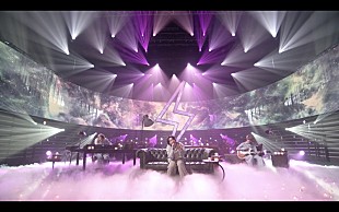 「Mrs. GREEN APPLE、現時点では唯一の「ナハトムジーク」TVパフォーマンス映像を公開」