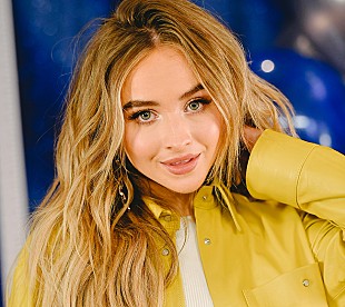 「サブリナ・カーペンター、ニューALを制作中と明かす」