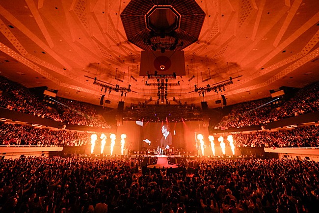 「【EIKICHI YAZAWA CONCERT TOUR 2023「Welcome to Rock’n&#039;Roll」】日本武道館公演 ライブ写真（C）HIRO KIMURA」4枚目/7