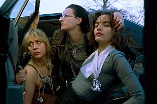 「ゴート・ガール、3rdアルバムから新曲「ride around」公開」