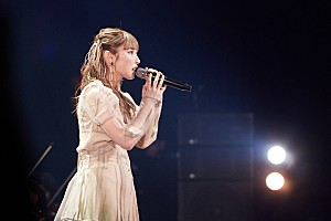 ライブレポート＞家入レオ＆加藤ミリヤ、 オーケストラと作り上げた