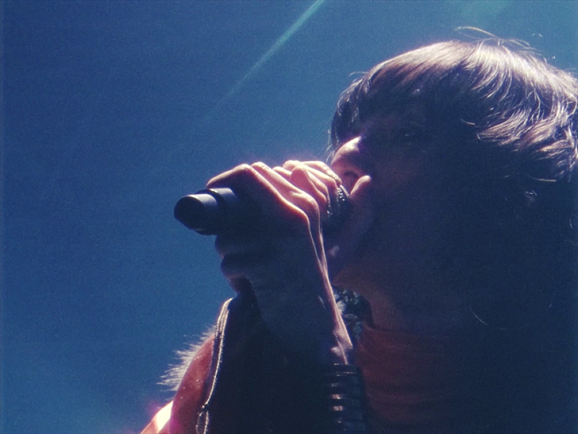 「ドレスコーズ、「最低なともだち」ライブ映像公開」1枚目/7