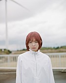 「かまいたち出演のAOKI新CM、たかはしほのか（リーガルリリー）が「仰げば尊し」歌唱」1枚目/1