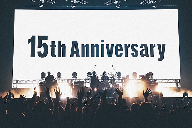 「Nothing’s Carved In Stone、多幸感に包まれた結成15周年ライブ「俺達にとって最高の1日。」」1枚目/11