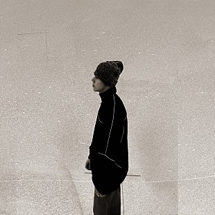 「ザ・キッド・ラロイ、ドキュメンタリー配信に合わせて新曲「スティル・ユアーズ」公開」