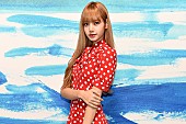 「BLACKPINKのリサ、テイラー・スウィフトとの2ショット写真公開」1枚目/1