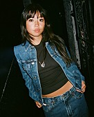 「ビーバドゥービー、「It’s Only A Paper Moon」のキュートなカバー公開」1枚目/2