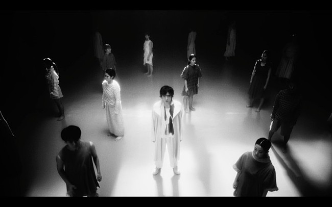 「『【imase】Shine Out（MV）』」5枚目/9