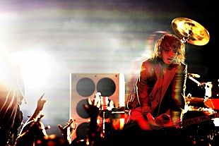 「AKi、夏ツアーのタイトル決定＆4年ぶりとなるニューアルバムリリースも発表」