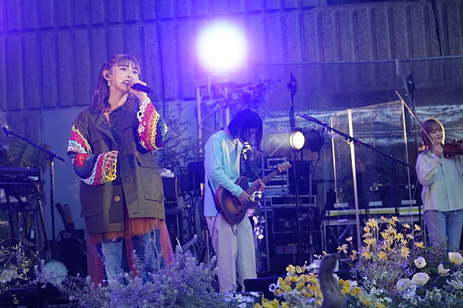 「【家入レオ YAON ～SPRING TREE～】Photo by サイトウダイシ」4枚目/4