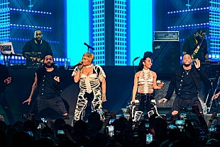 「TLC、名盤『クレイジーセクシークール』30周年記念公演から最速ライブレポ到着」