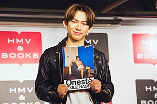 ＥＸＩＬＥ　ＮＡＯＴＯ「EXILE NAOTO、ファンの声が後押しになった写真集『Onesta』発売、次のライブのセットはシチリア風？」