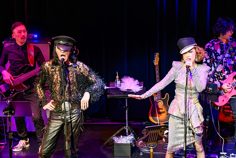 ＜ライブレポート＞野宮真貴のロックンロール・サーカス～志磨遼平をゲストに迎え、新たな伝説を生んだグラマラスなバースデー・ライブ