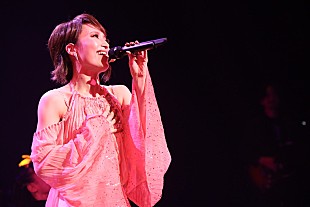 「＜ライブレポート＞望海風斗、2年ぶりドラマティックコンサート【Hello,】で作り上げた“五感を開放”する圧巻のステージ（ネタバレあり）」