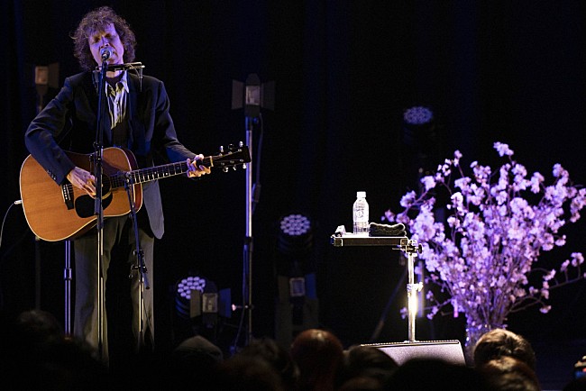 「ベック、一夜限りのアコースティック・ライブ開催 日本は「フルサトデス」」1枚目/7