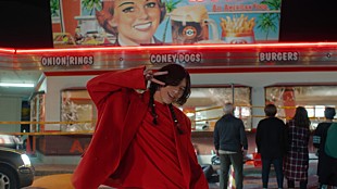 「米津玄師、新曲「さよーならまたいつか！」MVで“生まれた日から私でいた”ことを肯定」