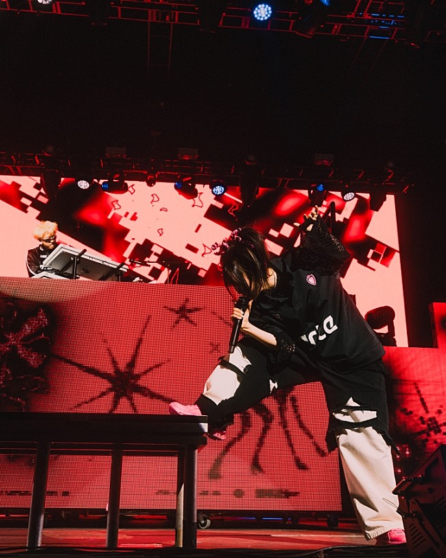 「＜コーチェラ2024現地レポ＞YOASOBI、“私たちの音楽”を世界に“届けた”記念すべきライブ」1枚目/3