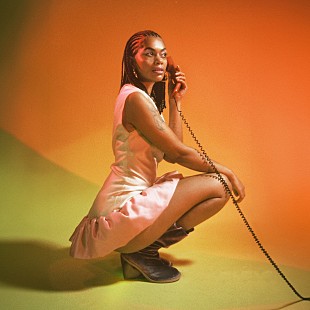 「ジョヤ・モーイ、ニューシングル「Don't Answer」リリース」