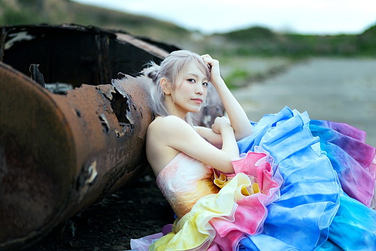 miwa「miwa、最新アーティスト写真を公開　ツアー初日に新曲「GIRL CRUSH」先行配信」