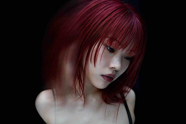 「アイナ・ジ・エンド、新曲「Love Sick」が『劇場版モノノ怪 唐傘』主題歌に決定」1枚目/2