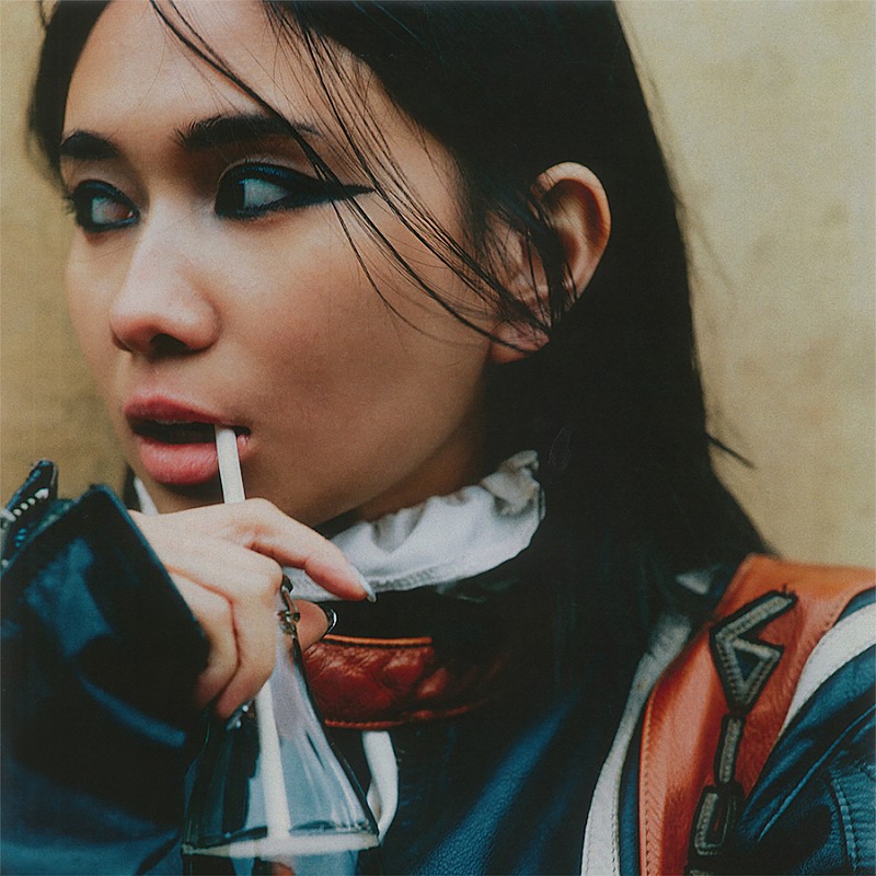 「NIKI、軽やかな新曲「Too Much Of A Good Thing」のMV公開」1枚目/3