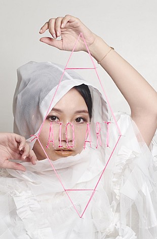 「大塚 愛が初の個展開催へ、自身の楽曲をテーマにアート作品を描き下ろし＆絵画はNFT化も」