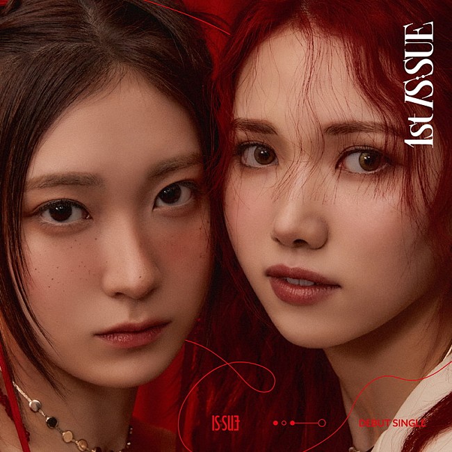 「IS:SUE シングル『1st IS:SUE』初回限定盤A」6枚目/12