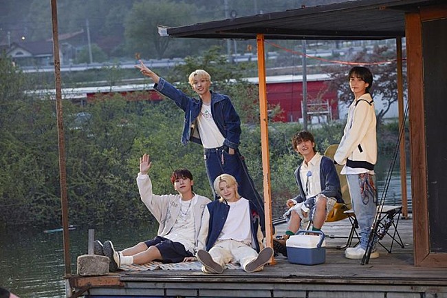 「SEVENTEEN VOCAL TEAM、新曲「Cheers to youth」MV公開」1枚目/3