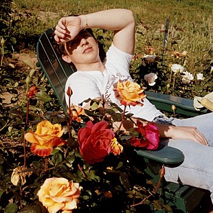 「チャーリー・プース、新曲「Hero」公開「どうしてもこの曲を書きたかった」」