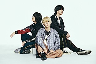「マルシィ、新アーティスト写真公開」