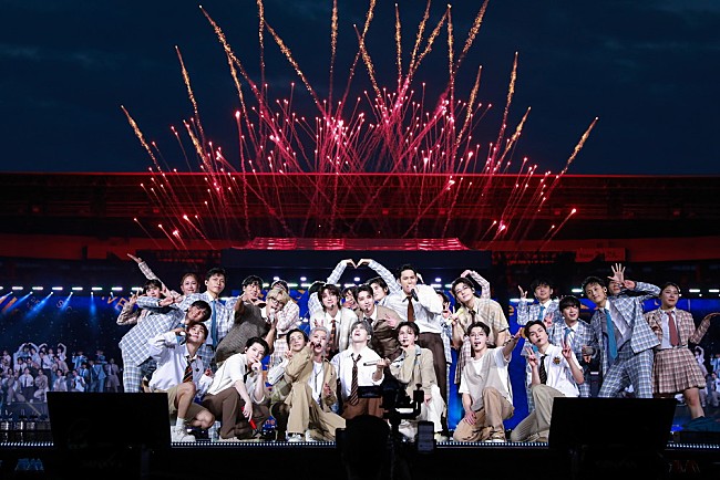 「＜ライブレポート＞SEVENTEENのもとに“音楽の神様”が舞い降りた日産スタジアム公演」1枚目/13