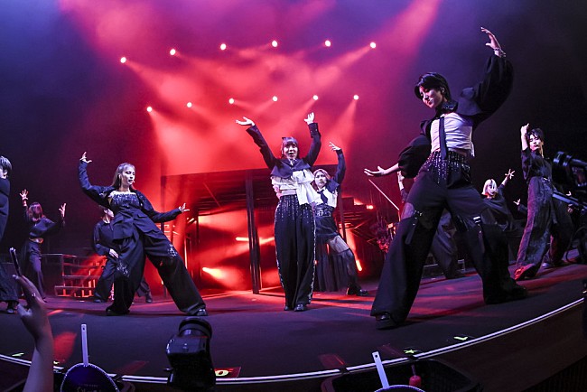 「AMEFURASSHI、【梅雨祭】公式レポ到着　ニューAL『Flora』リリースの発表も」1枚目/37