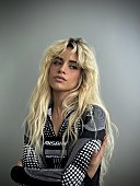 「カミラ・カベロ、ドレイクらが参加するニューAL『C,XOXO』のトラックリスト解禁」1枚目/2