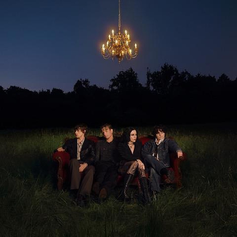 「Credit Kelsi Luck」2枚目/2