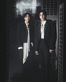「SEVENTEENの新ユニット・JEONGHAN X WONWOO、コンセプチュアルで幻想的な「Last night」MV公開」1枚目/1