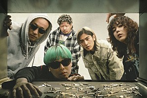 kroi　unspoiled　発売記念　特大パネル　直筆サイン入り　渋谷タワレコ Kroi、ニューAL『Unspoiled』全曲プレビュー映像公開＆タワレコ渋谷店