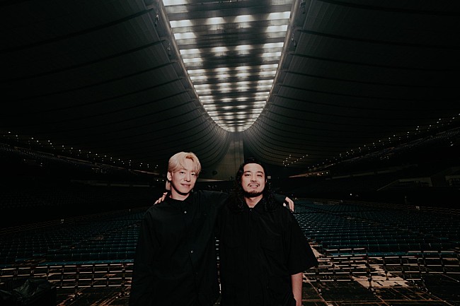 「＜ライブレポート＞Creepy Nuts　初のグローバル配信、そして東京ドームへ――ひとつの到達点を刻んだ【ONE MAN TOUR 2024】代々木ファイナル」1枚目/22