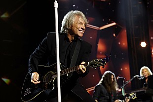 「ジョン・ボン・ジョヴィ、米ナッシュビルのバー兼音楽施設にホログラム装置が常設」