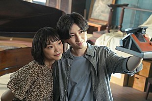 「京本大我（SixTONES）、単独初主演映画『言えない秘密』より“デート写真”が解禁」
