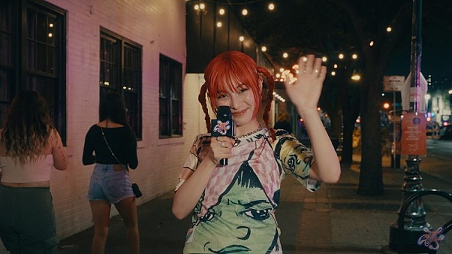 「a子、1stAL『GENE』試聴の感想を米テキサスで自らリポートする全曲ティザー映像公開」1枚目/2