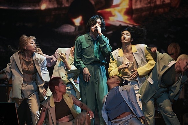 「【米津玄師 2023 TOUR / 空想】ライブ写真」4枚目/8