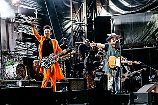 「＜ライブレポート＞ズッケロ、ミラノでの壮大なコンサートで布袋寅泰と共演」