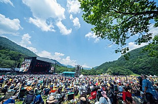 「【FUJI ROCK FESTIVAL '24】入場無料の前夜祭が開催、会場販売グッズも公開」