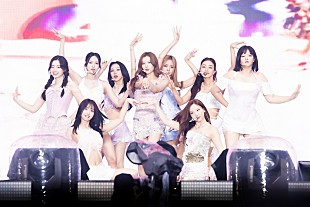 「TWICE、AL『DIVE』から新曲初パフォーマンス【READY TO BE in JAPAN SPECIAL】初日レポート到着」