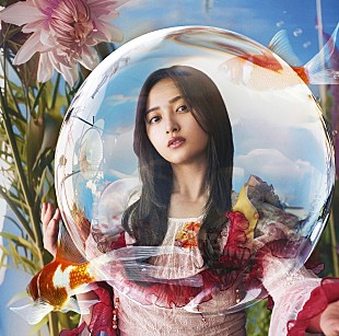 「乃木坂46が“小さな夏の妖精”に、ニューシングル『チートデイ』ジャケット」