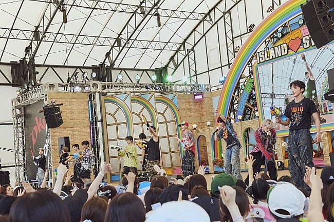 「(C)LAPONE Entertainment」10枚目/10