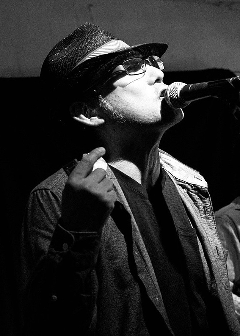 「都内を中心に活動するシンガーソングライター“本名カズト”、ニューアルバム『Alive』を7/31リリース」1枚目/2