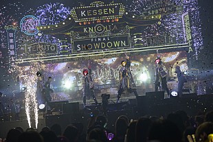 「＜ライブレポート＞Knight A - 騎士A -が自身初の武道館公演で見せた豪華絢爛ショー　夢はさらなる場所へ」