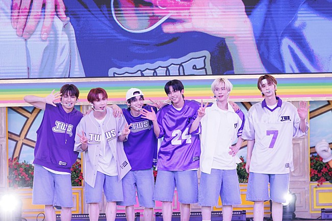 「TWS、8月8日のフジテレビの日に【めざましライブ】初登場　約6,000人の前でパフォーマンス披露」1枚目/2